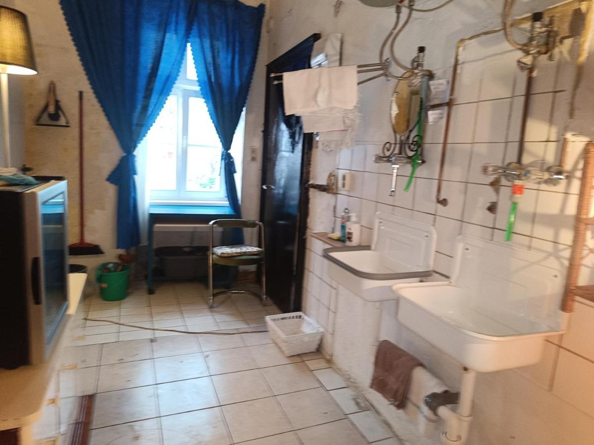 Atelier In Center, No Shower, Entire Place * Wien