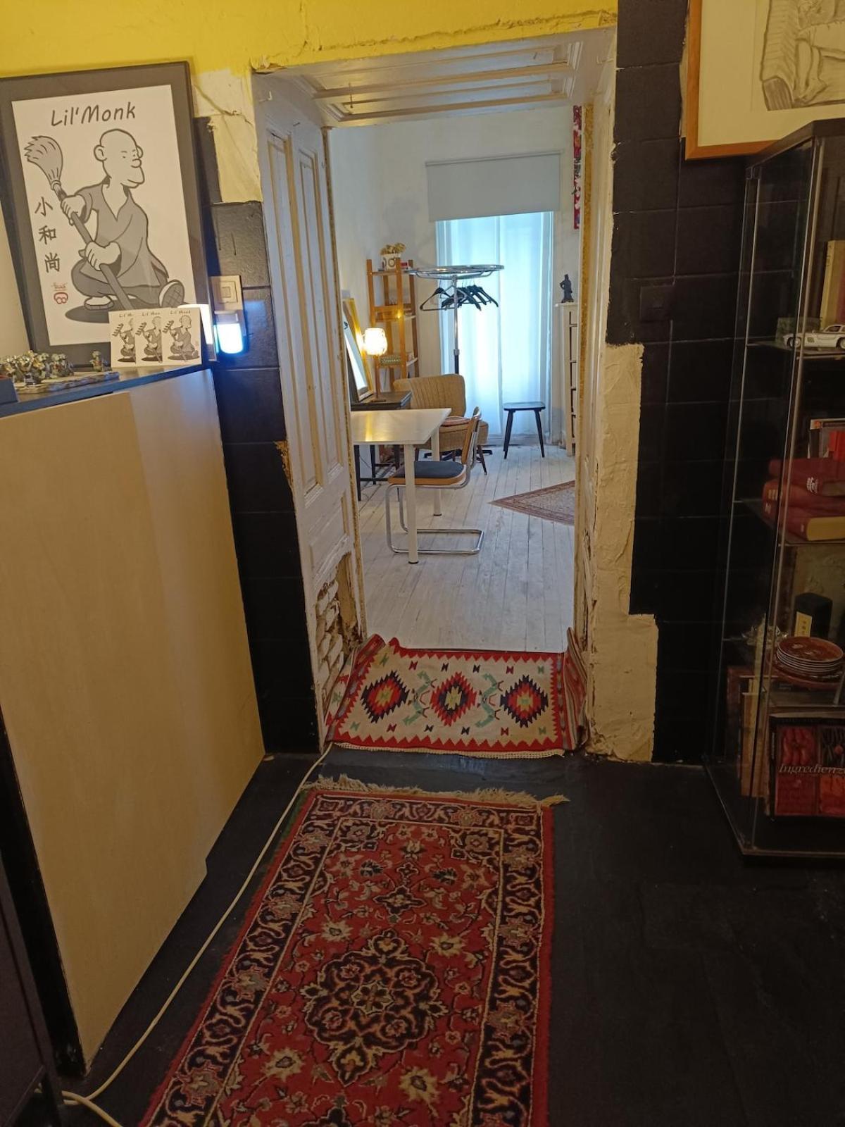 Atelier In Center, No Shower, Entire Place * Wien